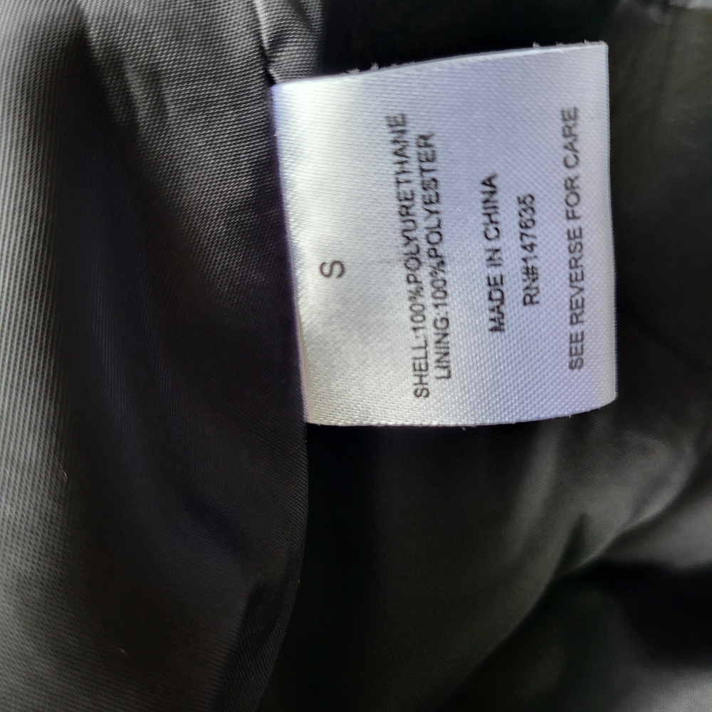 Woman's jacket - Picture 8 of 8